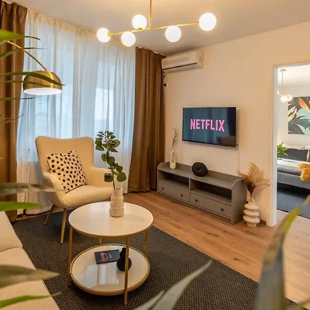 Lights & Comfort - 2br