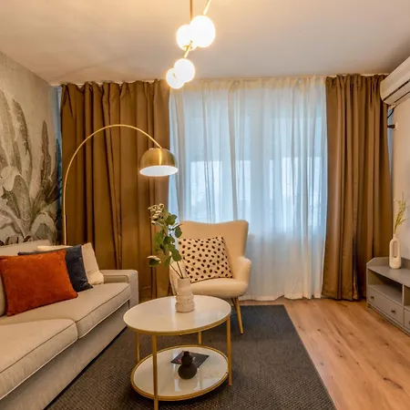 公寓 Lights & Comfort - 2br 布加勒斯特