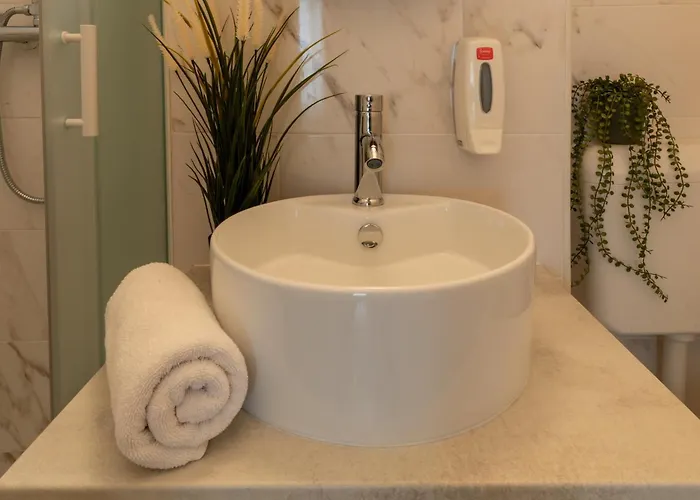 Appartement Lights & Comfort - 2br Boekarest