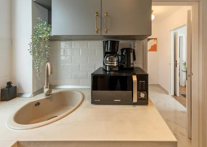 Lights & Comfort - 2br *